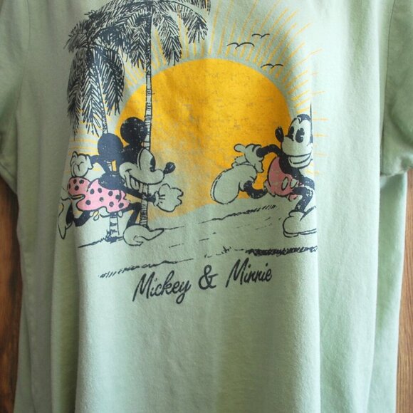 Disney Women's Sage Green Mickey Mouse Minnie Tee Tshirt XL - Picture 2 of 4